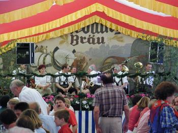 Stimmung mit Musik Sauflieder und Trinklieder